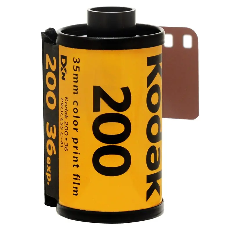 Kodak GOLD 200 Color Negative Film (35mm Roll Film, 36 Exposures)