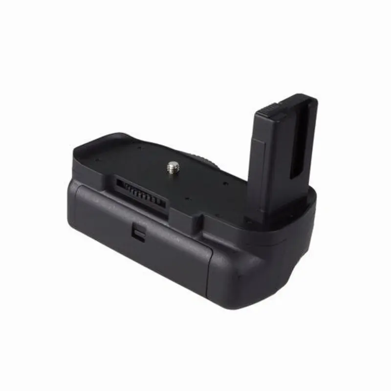 ProMaster Vertical Control Battery Grip for Nikon D5100 & D5200