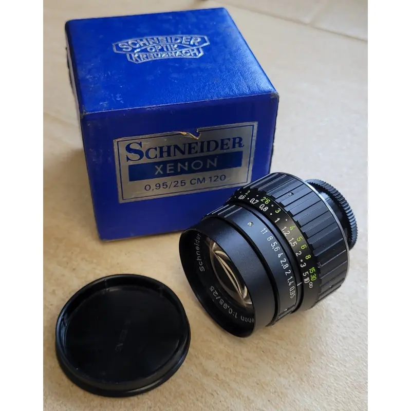 Schneider-Kreuznach Xenon 25mm F0.95 C Mount lens S# 12464474