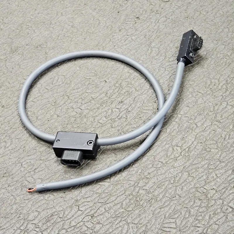 Aaton 9-Pin Amphenol Power cable w/ flying lead for Aaton LTR/XTR Cameras