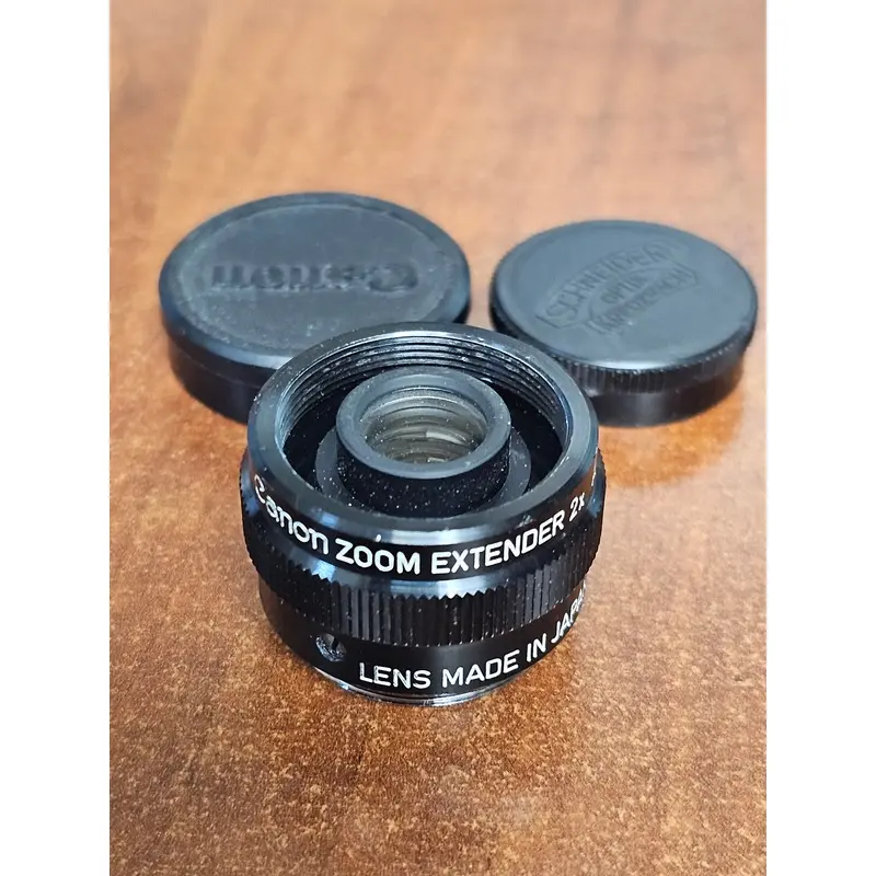 Canon Zoom Extender 2X A C-Mount
