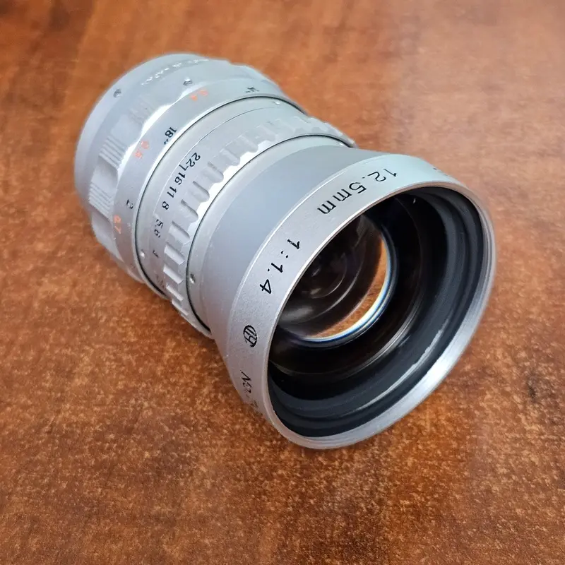 Cosmicar Television 12.5mm f1.4 C-Mount lens S# 39277