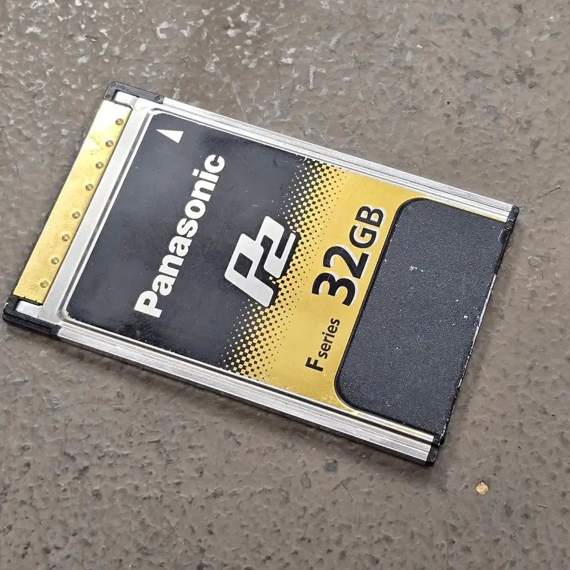 Panasonic 32GB F series P2 Card ( AJ-P2E032FG ) S# AAX12G0834