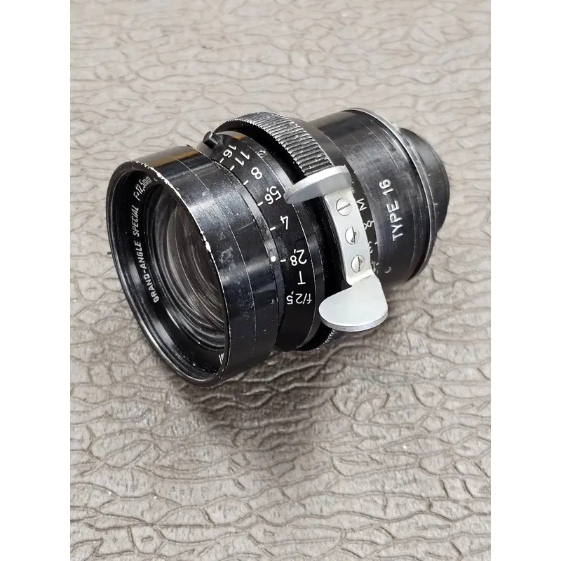 Kinoptik Paris 12.5mm f/2.5/T2.8 Grand-Angle Special Arri Standard Mount S# 34681
