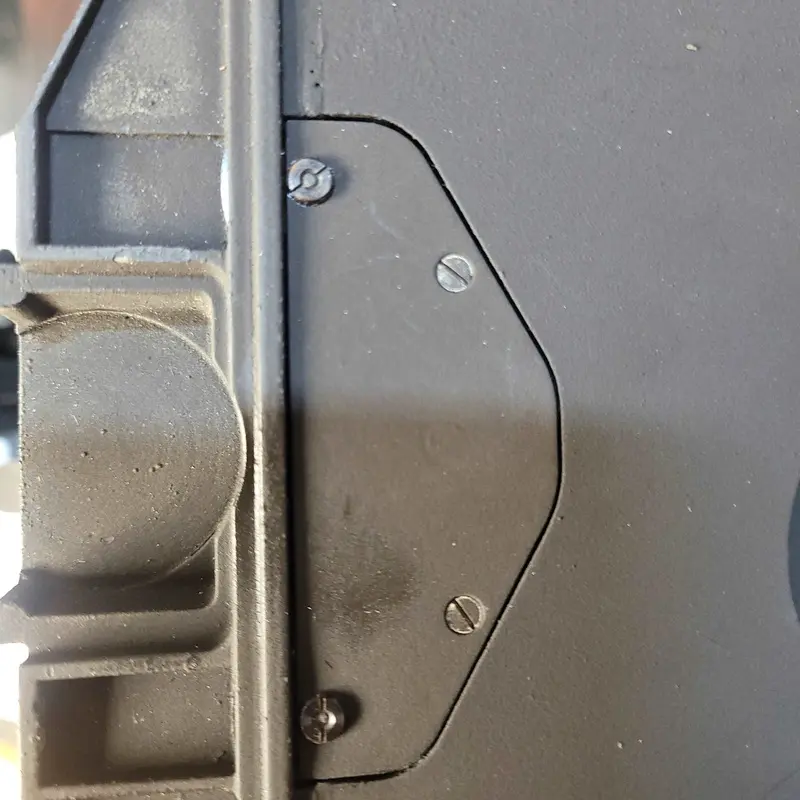 Arriflex SR Magazine Door Eccentric Nut & screw