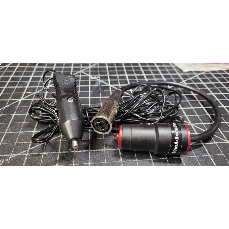 Beaulieu R16 DC / DC 12 Volt 90mA Charger to connect to car's cigeratte lighter