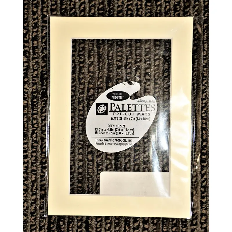 Logan Graphic Pre-Cut Mats 5x7 in (Creme)