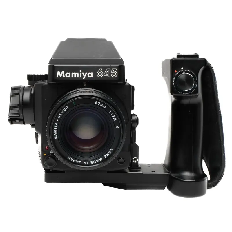 Mamiya 645, Prism, 80mm f2.8, Grip GC15669