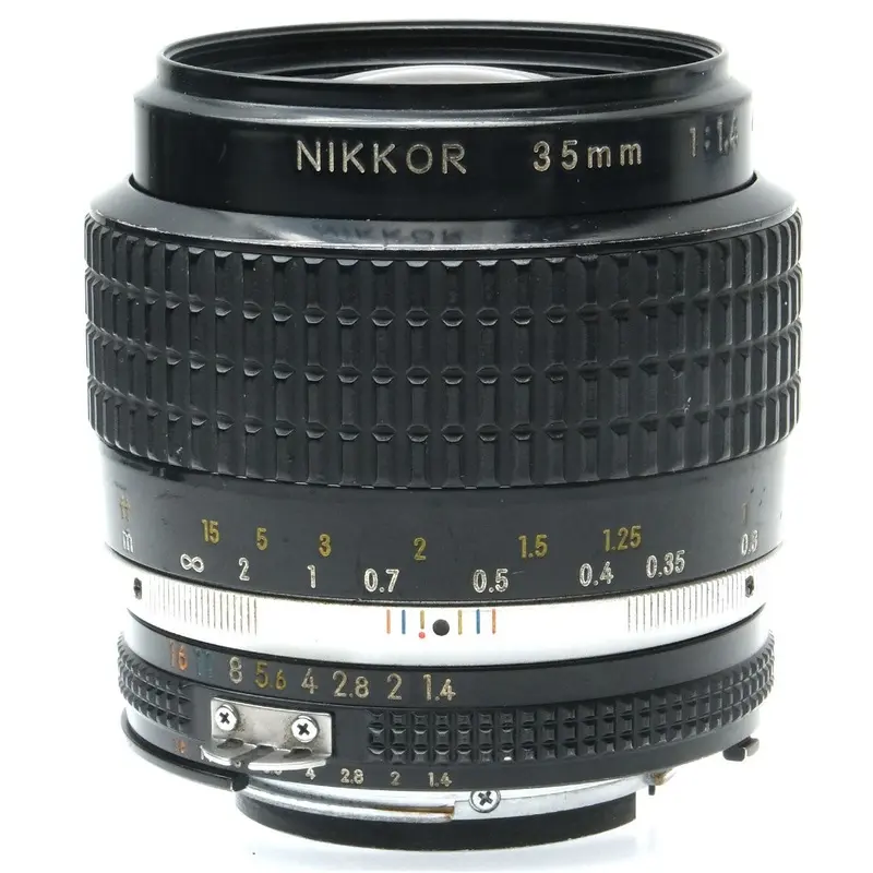 Nikon 35mm f1.4 AIS 445667