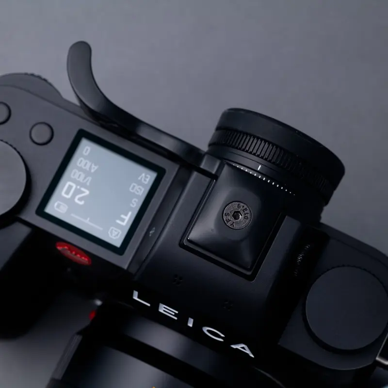 Thumbs Up for Leica SL3 EP-SL3