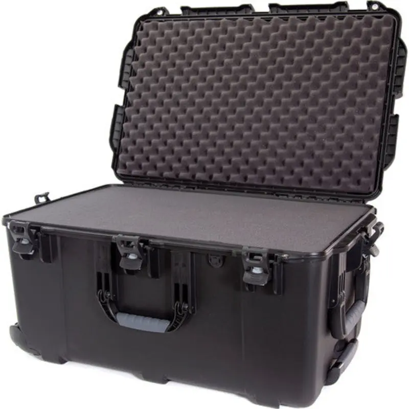 Nanuk 965 Wheeled Hard Case with Foam Insert (Black, 119.7L)
