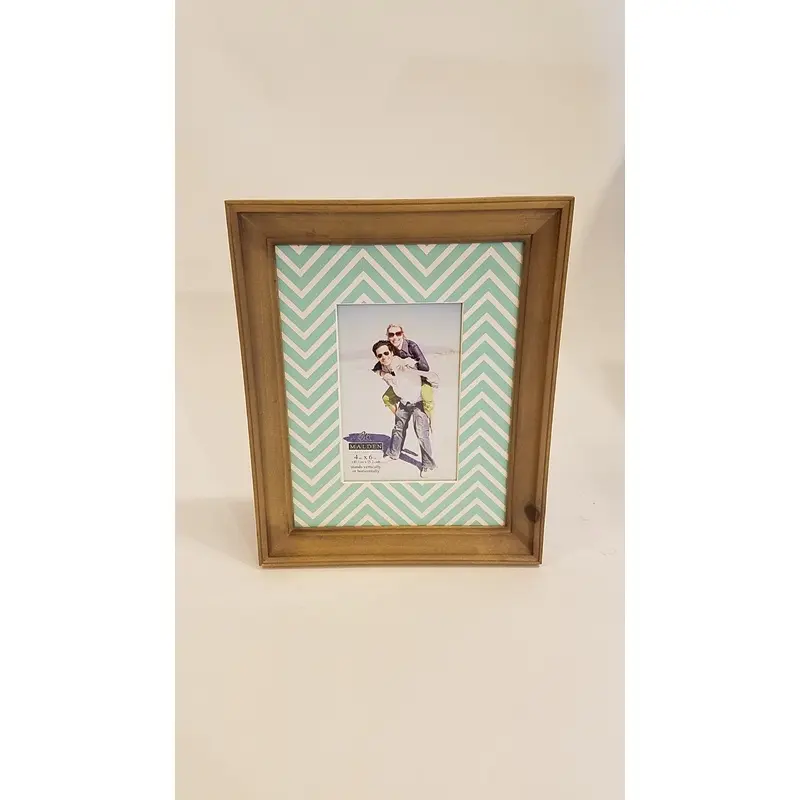 Malden 4x6/5x7 matted Natural Walnut