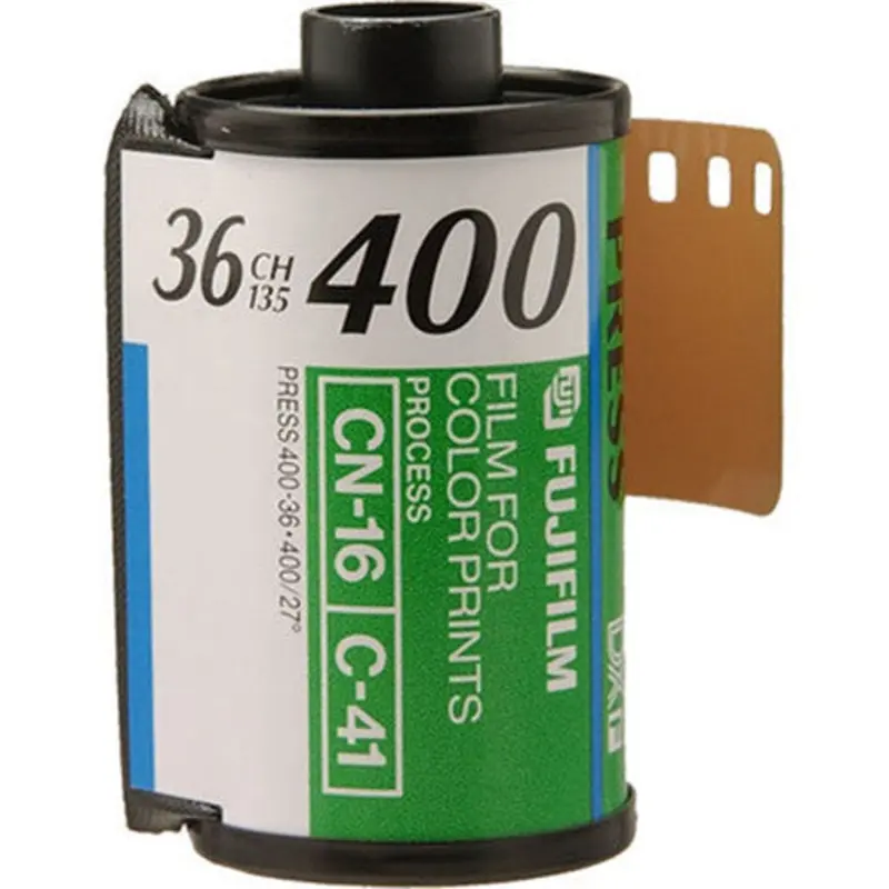 FUJIFILM SUPERIA 400-36 CARDED (1112)